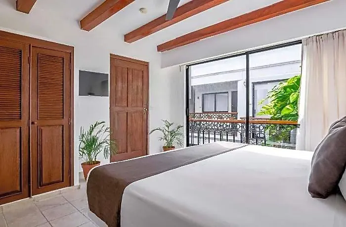 Banana By Bfh Hotel 3*